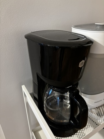 Black drip coffee maker
